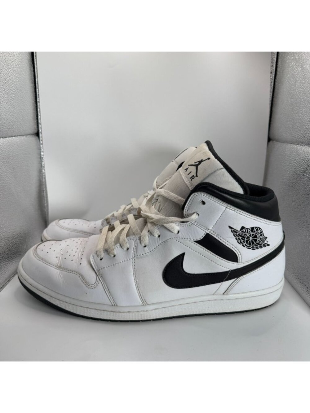 Air Jordan 1 Mid Reverse Panda Shoes Mens Size 15 White  Black Sneakers